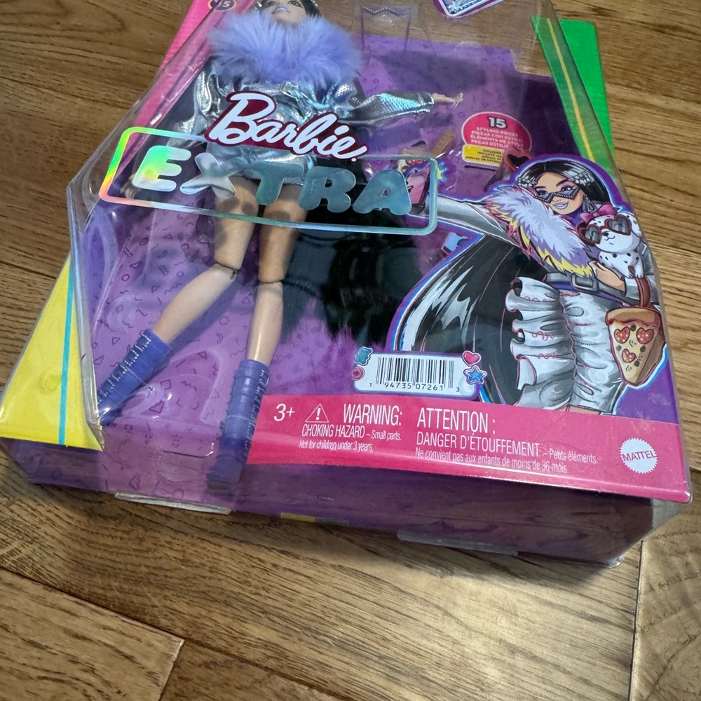 Barbie Extra Doll #15 - Picture 7 of 9